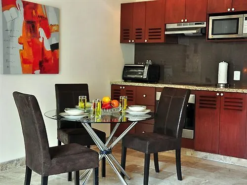 Villas Sacbe Condo Hotel And Beach Club Playa del Carmen 3*,
